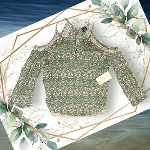 NWT Mint Green Floral Blouse Women’s Size S - Long Sleeve Cold Shoulder Top